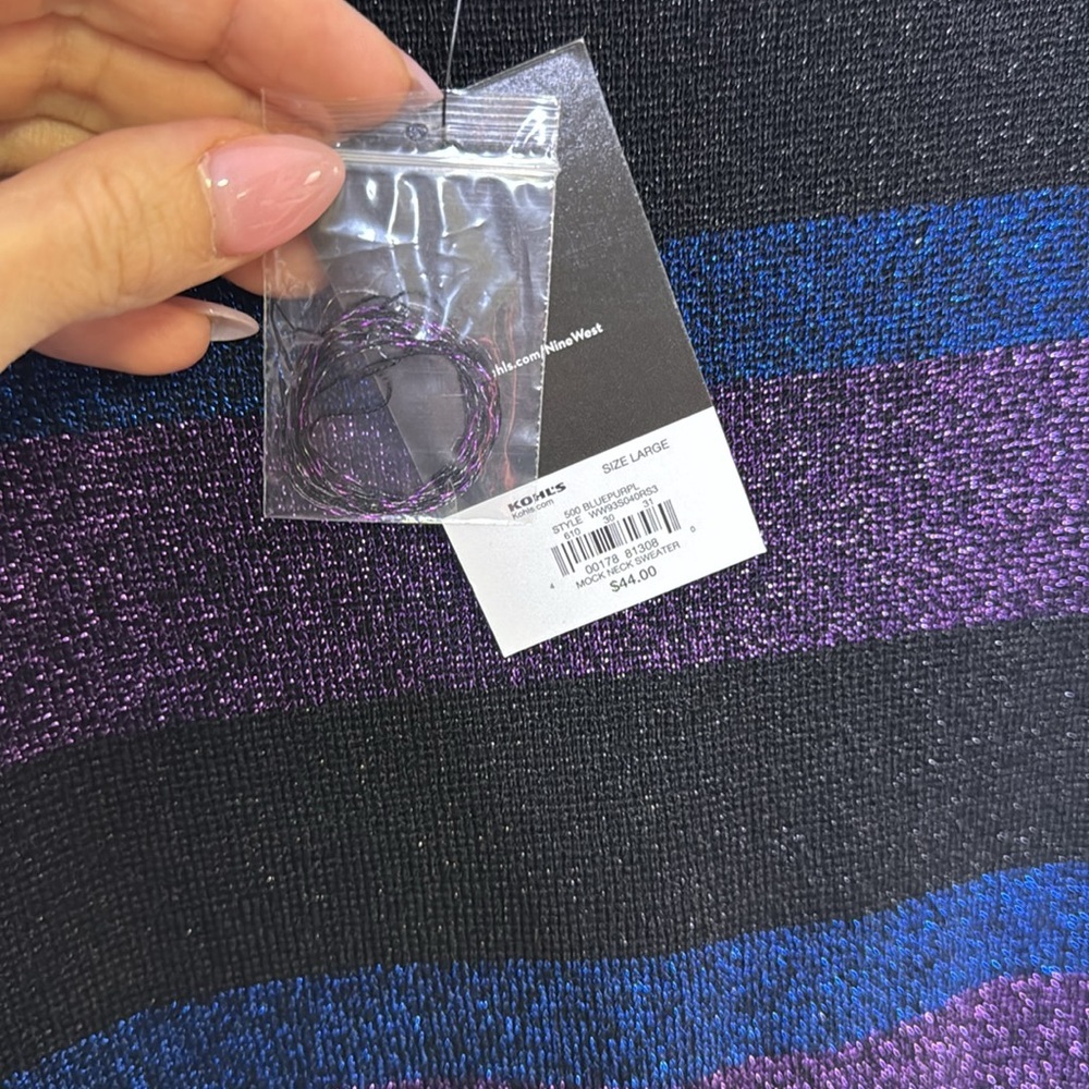 Black and Purple Sleeveless Tank Top with Stripes - Picture 3 of 7